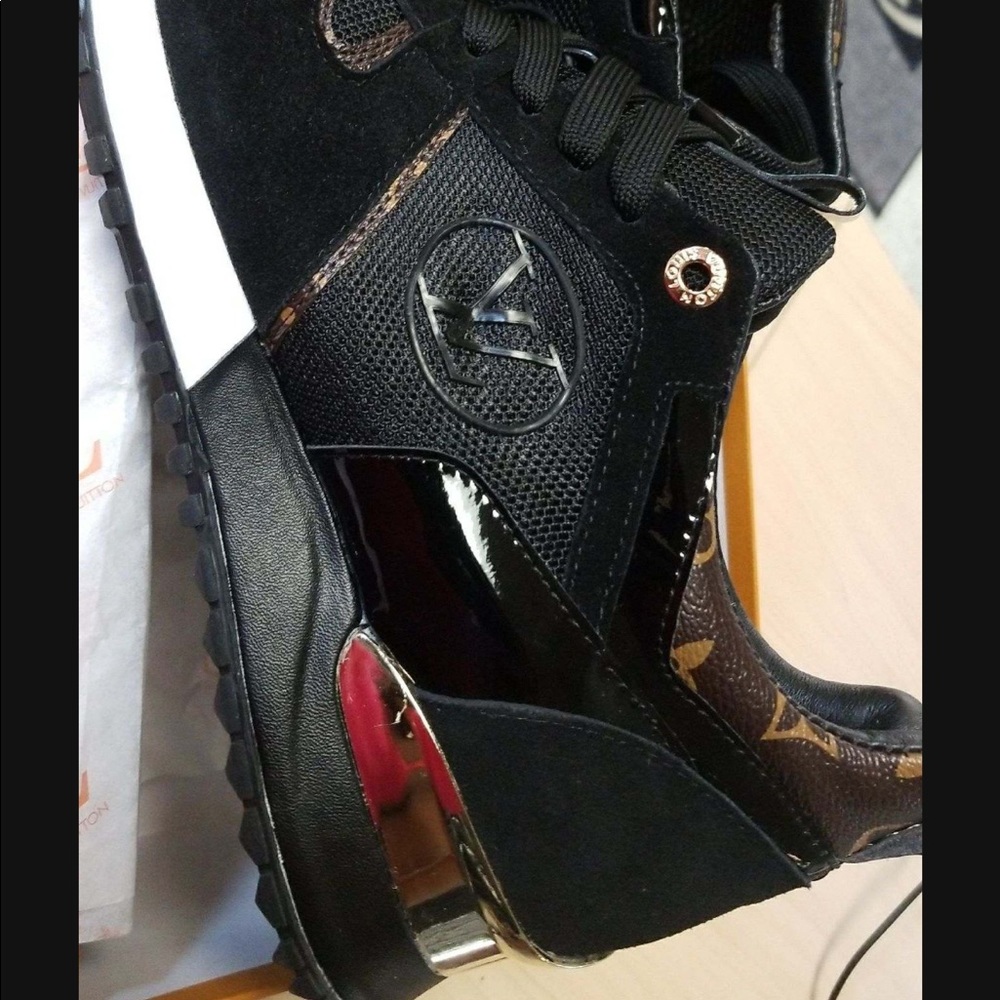 Lv runners brand new with box